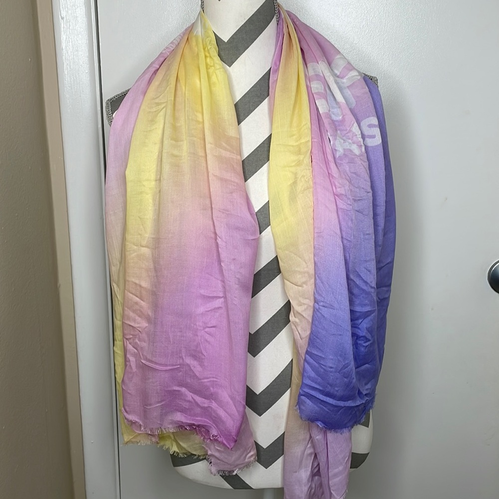 Karl lagerfeld scarf